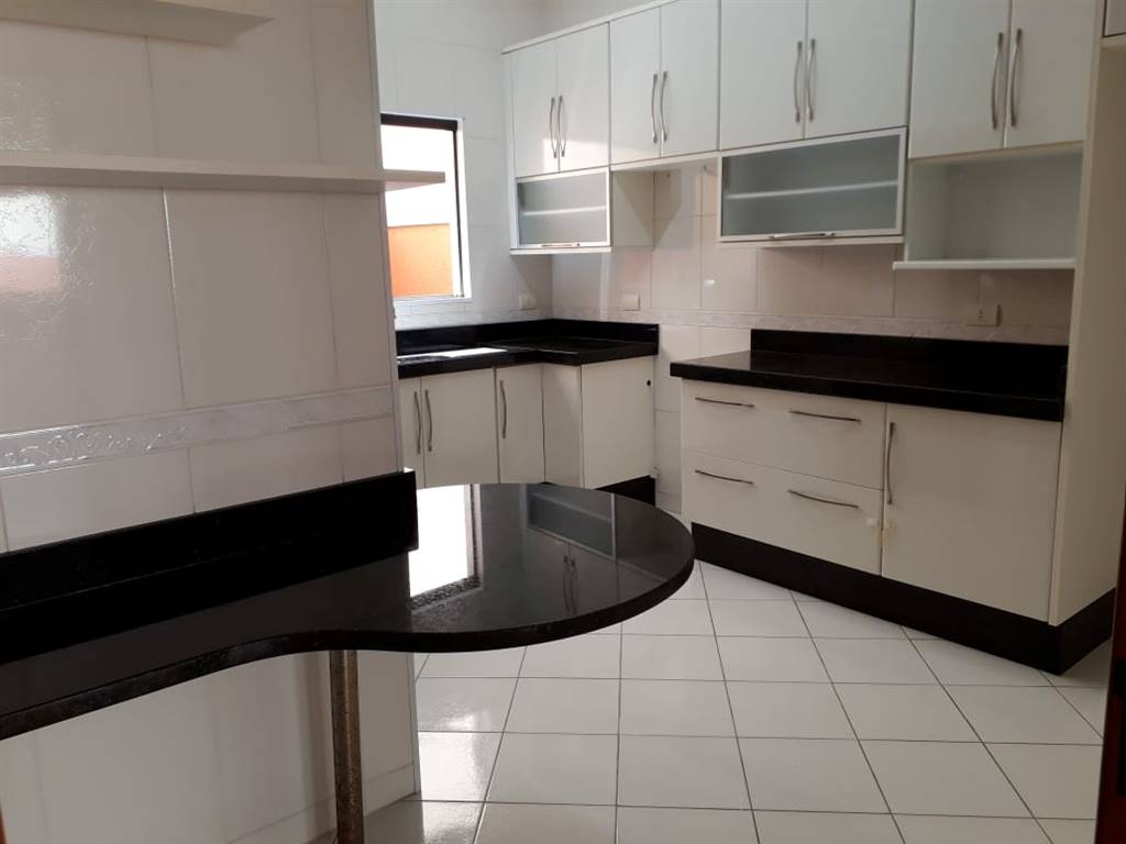 Casa com 3 quartos e 203 m² em Vila Guilhermina, Praia Grande