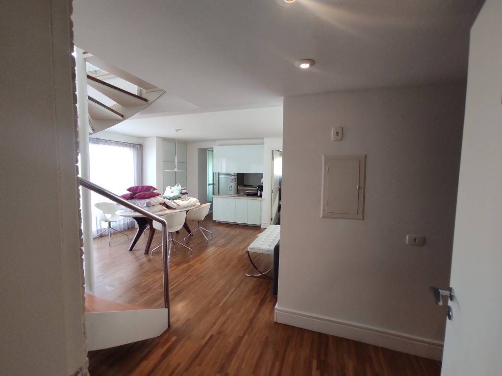 Apartamento com 1 quarto e 104 m² em Vila Guilhermina, Praia Grande