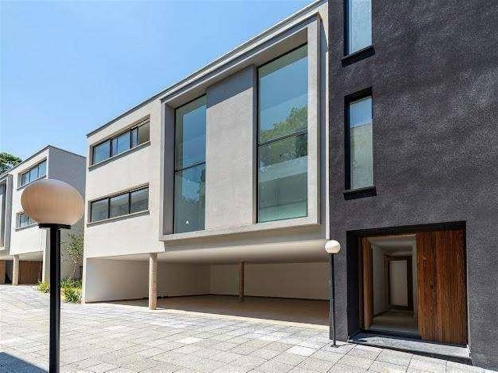 Casa com 4 quartos e 719 m² em Vila Guilhermina, Praia Grande