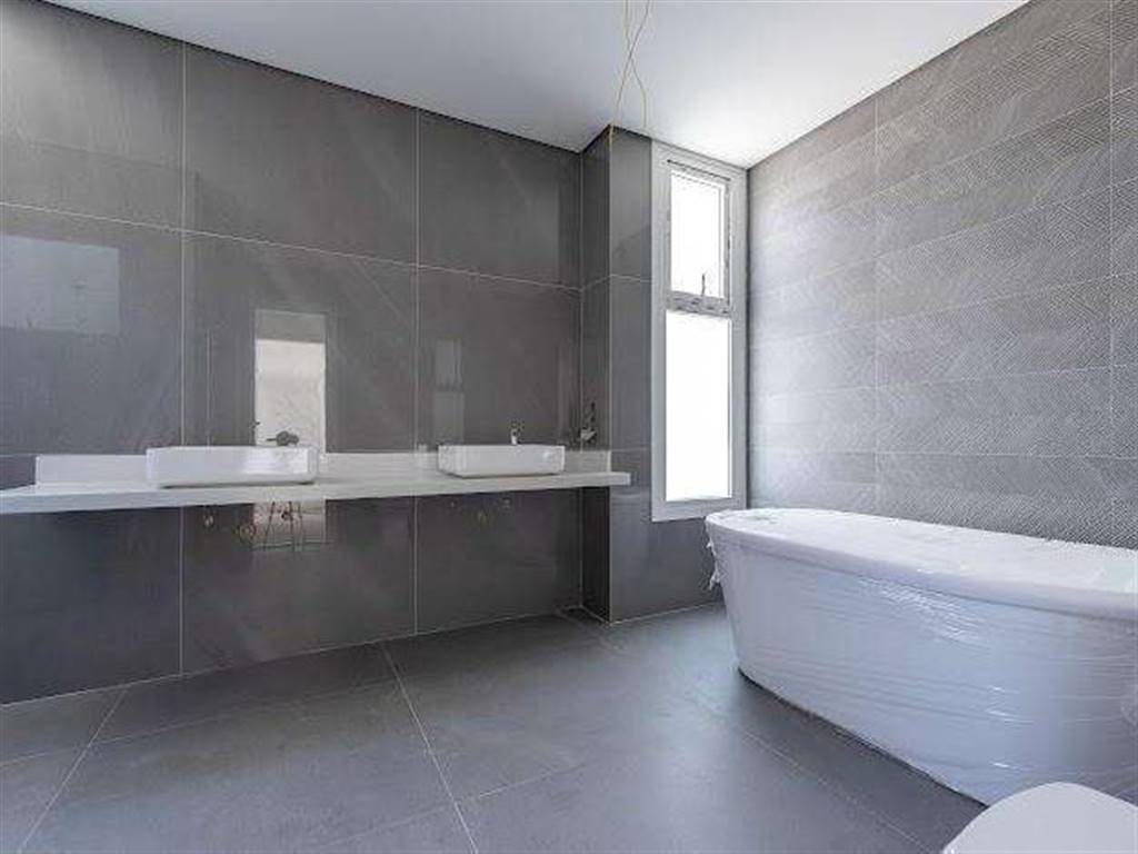 Casa com 4 quartos e 719 m² em Vila Guilhermina, Praia Grande