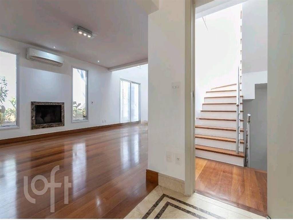 Casa com 4 quartos e 765 m² em Vila Guilhermina, Praia Grande