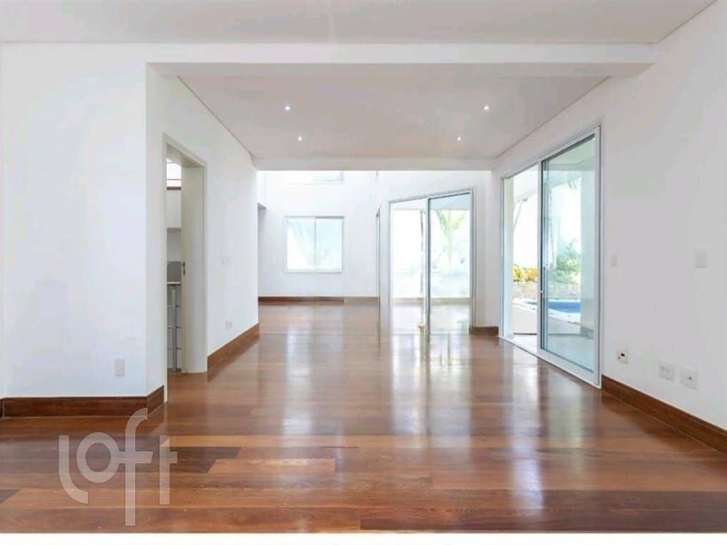 Casa com 4 quartos e 765 m² em Vila Guilhermina, Praia Grande