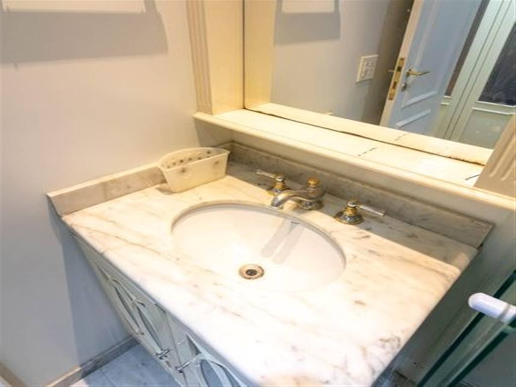 Apartamento com 2 quartos e 72 m² em Vila Guilhermina, Praia Grande