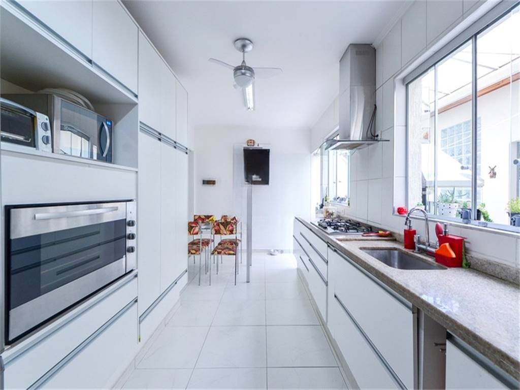 Casa com 4 quartos e 264 m² em Vila Guilhermina, Praia Grande