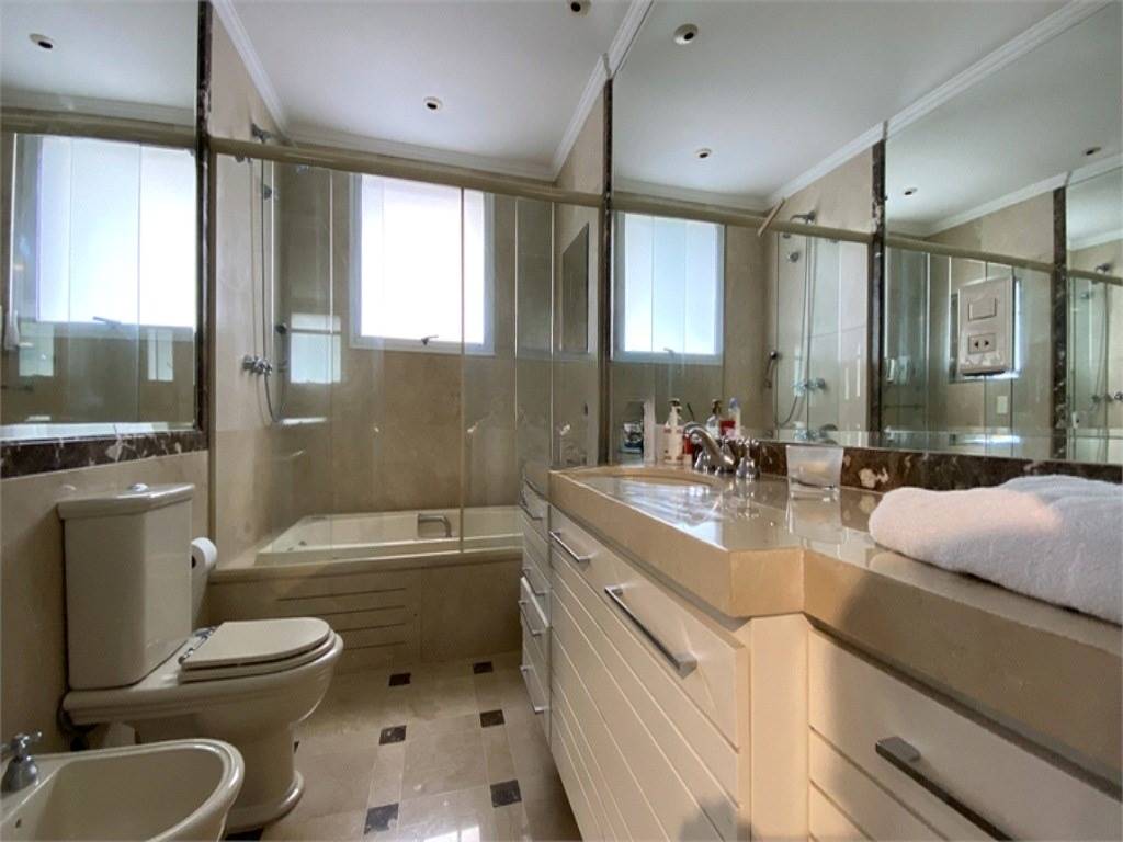Apartamento com 4 quartos e 518 m² em Vila Guilhermina, Praia Grande