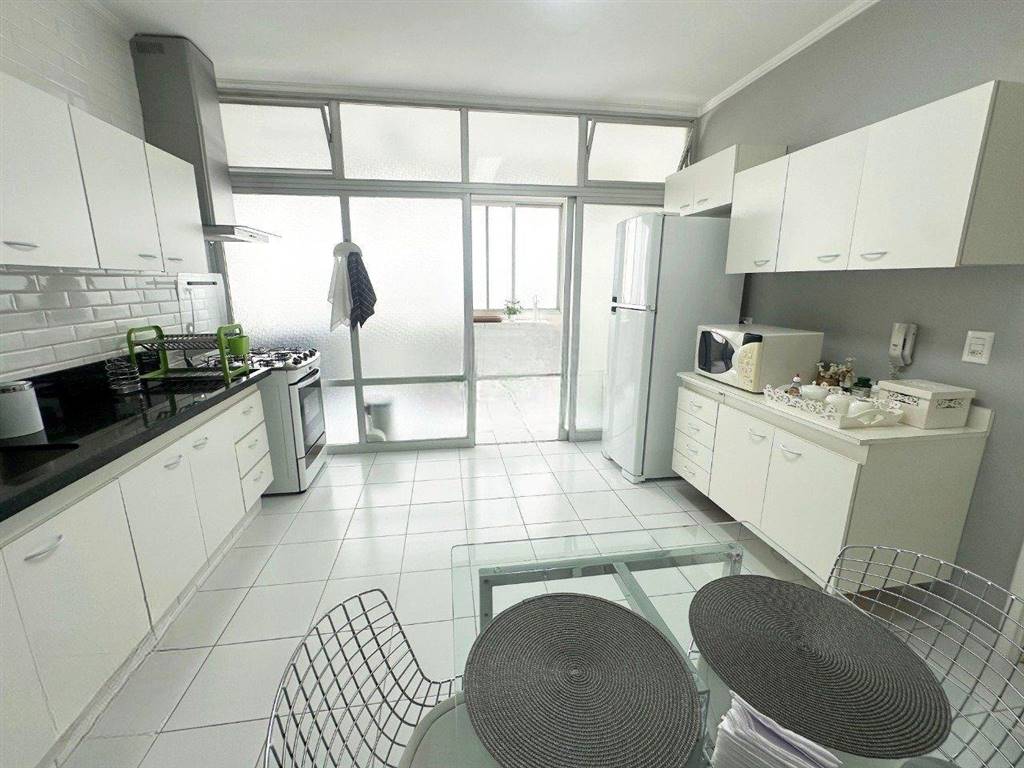 Apartamento com 3 quartos e 138 m² em Vila Guilhermina, Praia Grande