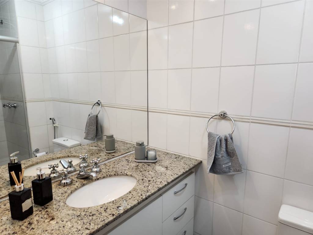 Apartamento com 3 quartos e 80 m² em Vila Guilhermina, Praia Grande
