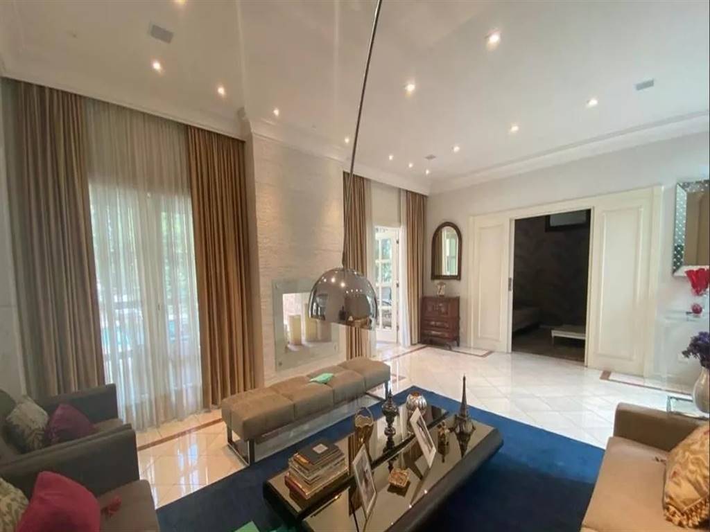 Casa com 4 quartos e 610 m² em Vila Guilhermina, Praia Grande