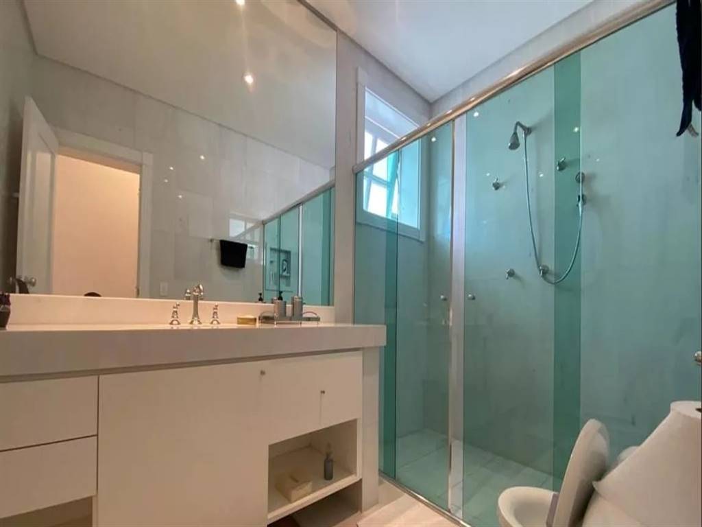 Casa com 4 quartos e 610 m² em Vila Guilhermina, Praia Grande