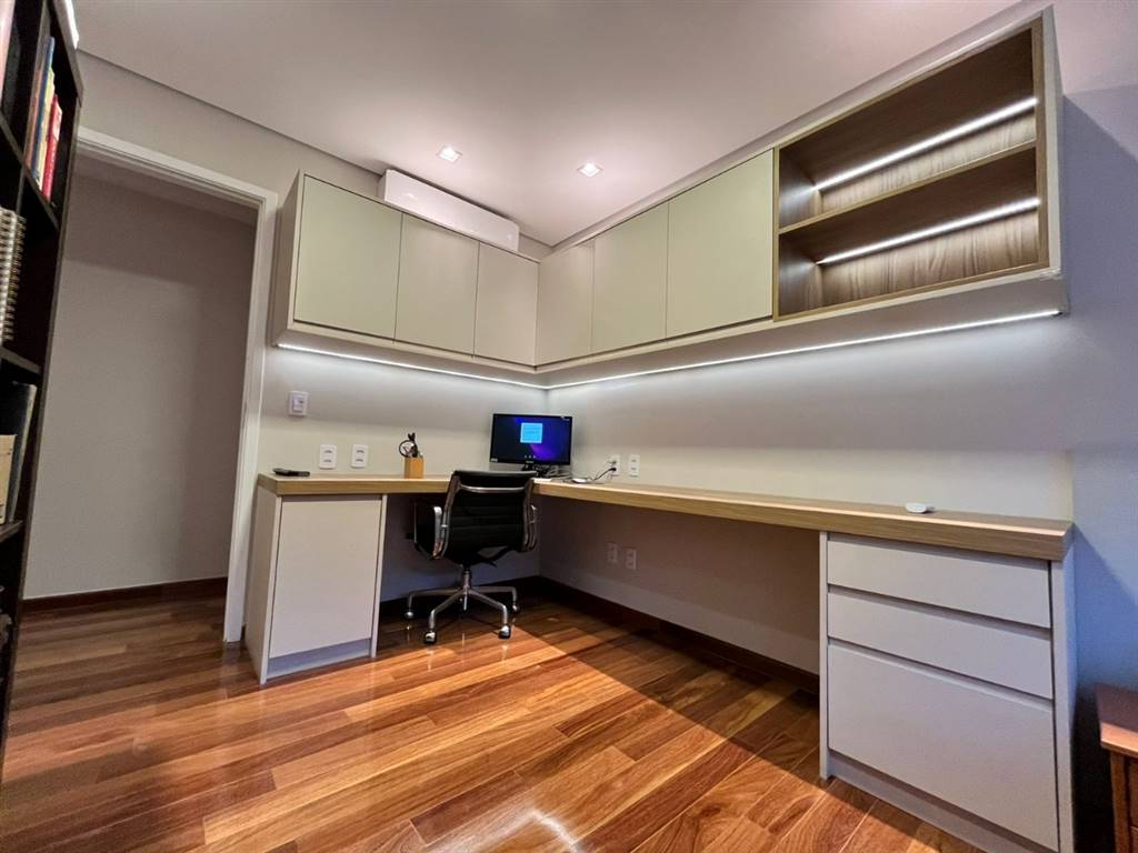 Apartamento com 4 quartos e 176 m² em Vila Guilhermina, Praia Grande