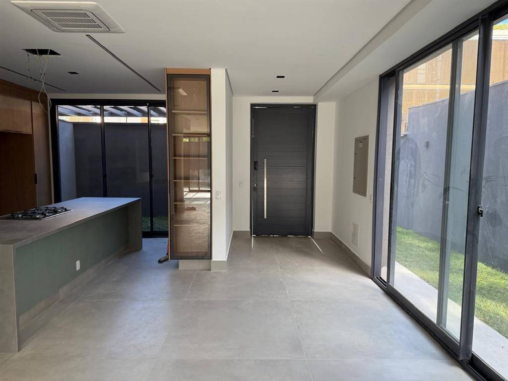 Casa com 3 quartos e 565 m² em Vila Guilhermina, Praia Grande