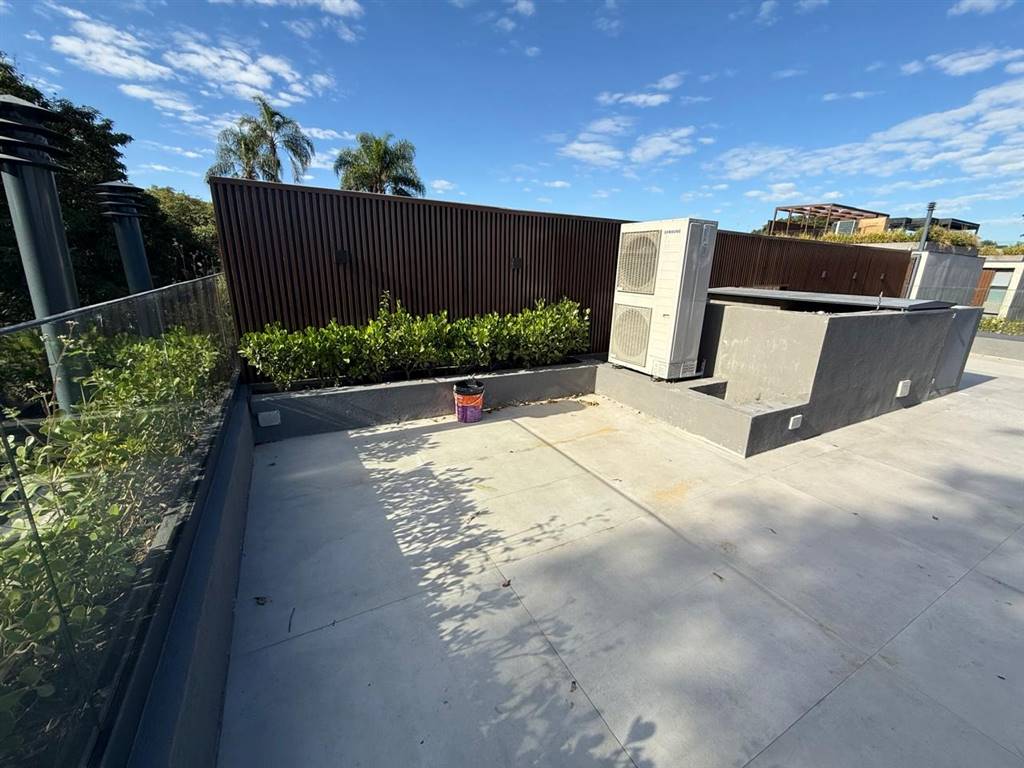 Casa com 3 quartos e 565 m² em Vila Guilhermina, Praia Grande
