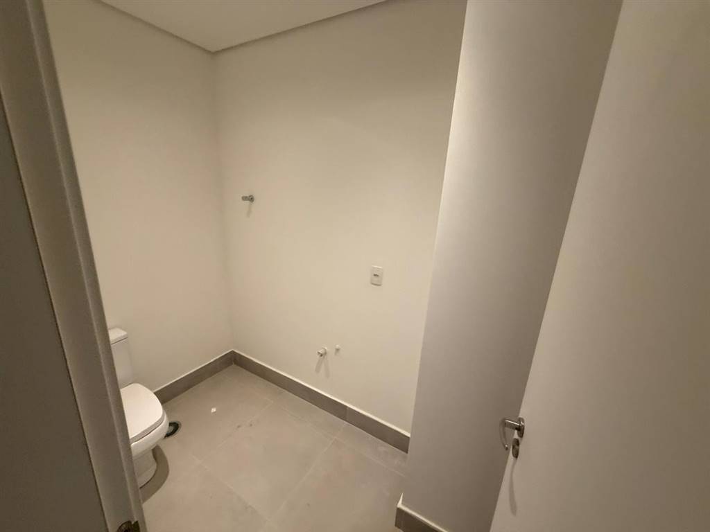 Casa com 3 quartos e 565 m² em Vila Guilhermina, Praia Grande