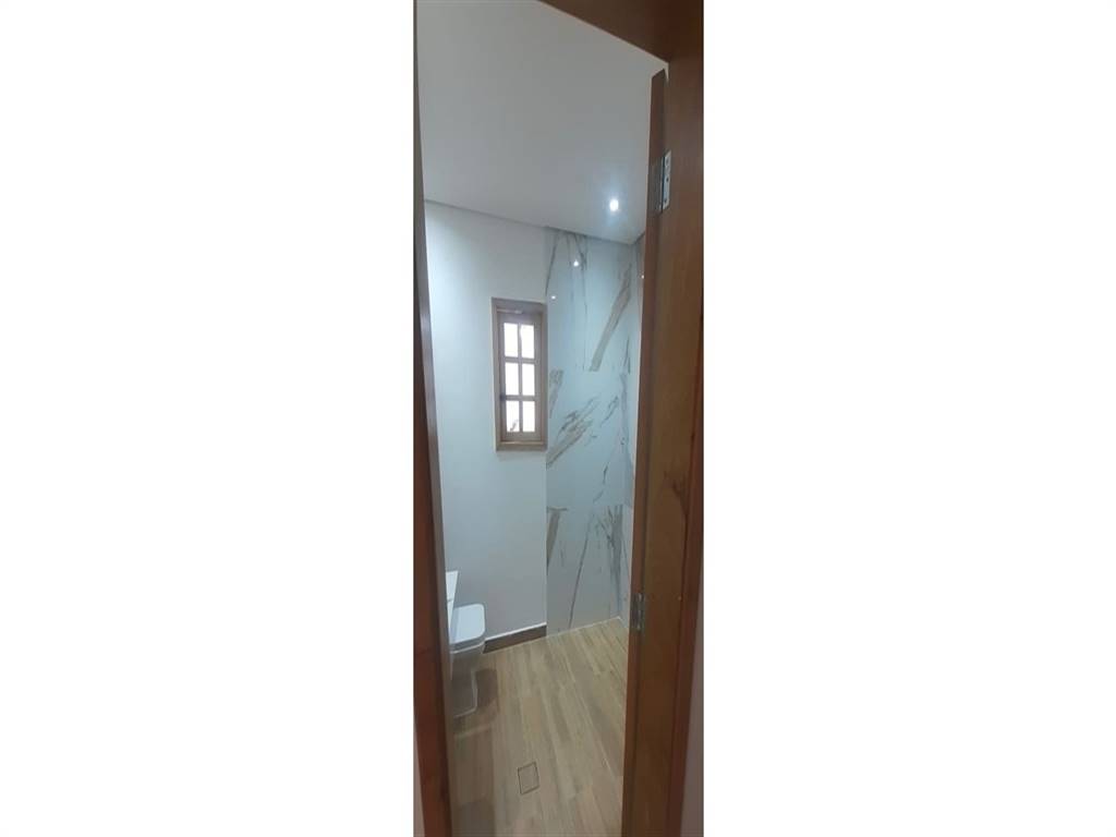 Casa com 3 quartos e 250 m² em Vila Guilhermina, Praia Grande