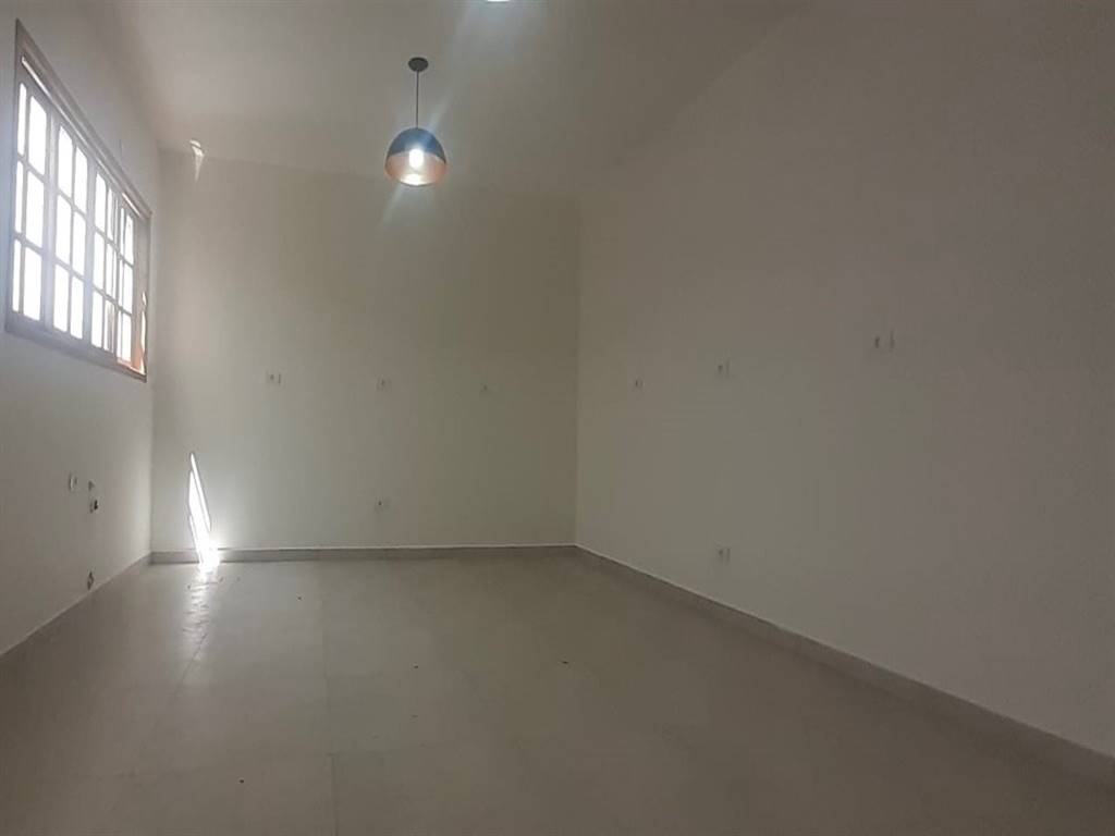 Casa com 3 quartos e 250 m² em Vila Guilhermina, Praia Grande