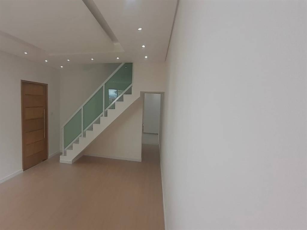 Casa com 3 quartos e 250 m² em Vila Guilhermina, Praia Grande