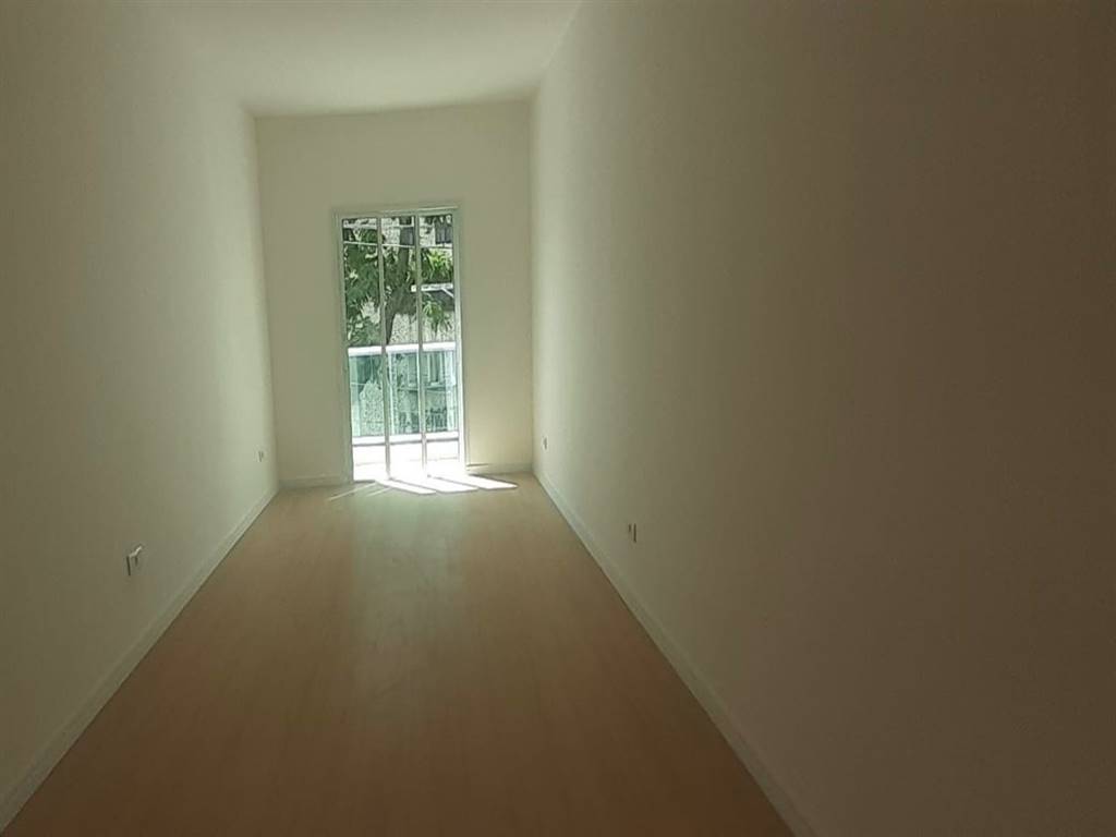 Casa com 3 quartos e 250 m² em Vila Guilhermina, Praia Grande