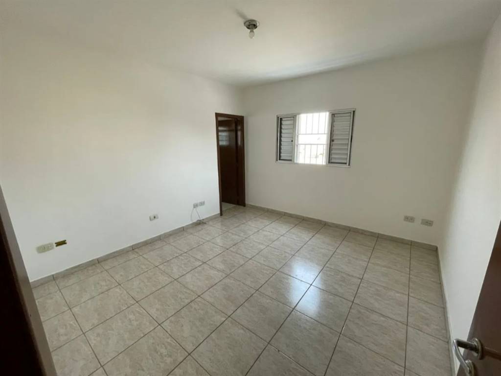Casa com 3 quartos e 180 m² em Vila Guilhermina, Praia Grande