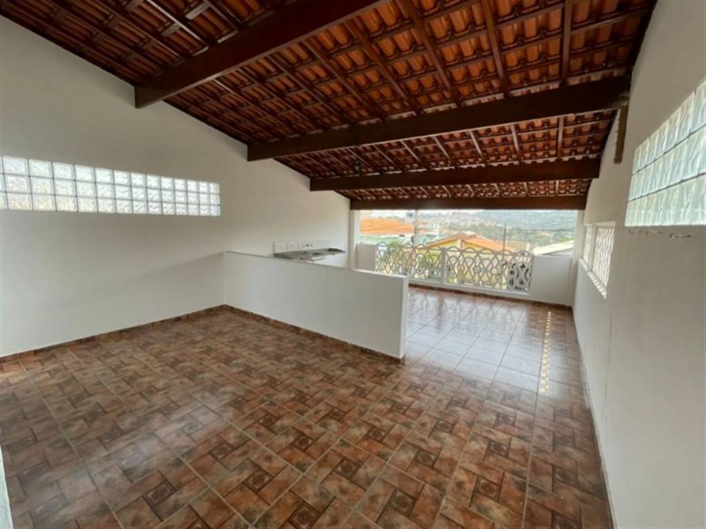 Casa com 3 quartos e 180 m² em Vila Guilhermina, Praia Grande