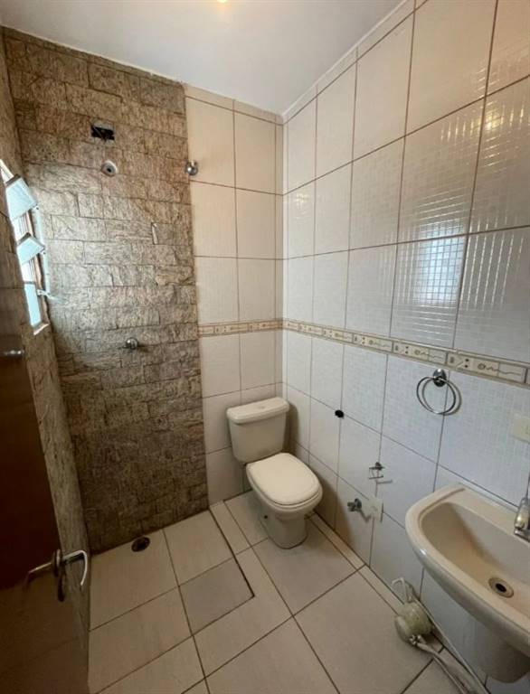 Casa com 3 quartos e 180 m² em Vila Guilhermina, Praia Grande
