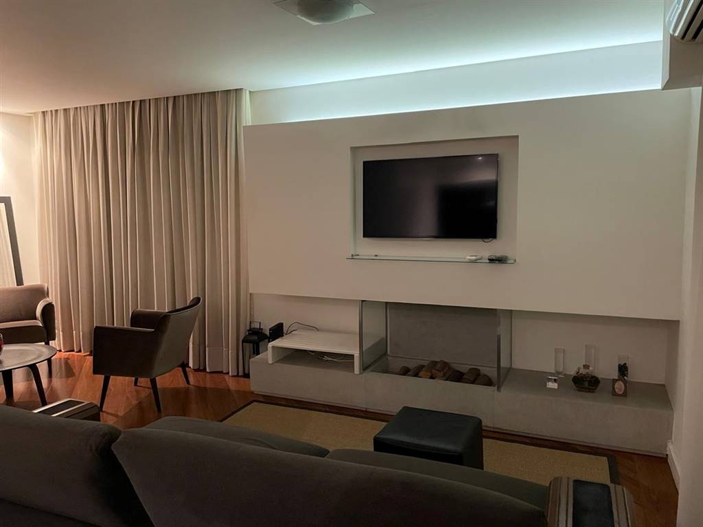 Apartamento com 2 quartos e 160 m² em Vila Guilhermina, Praia Grande
