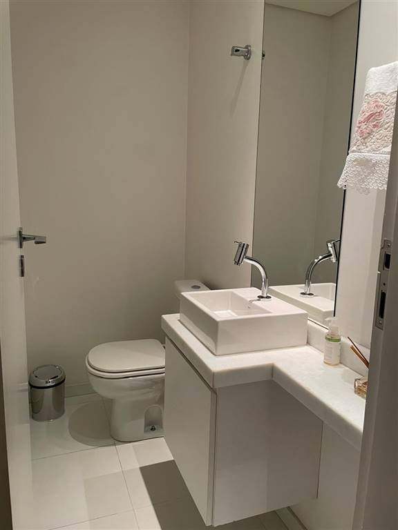 Apartamento com 2 quartos e 160 m² em Vila Guilhermina, Praia Grande
