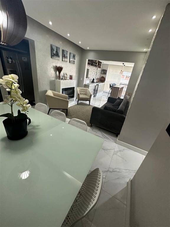 Apartamento com 2 quartos e 96 m² em Vila Guilhermina, Praia Grande