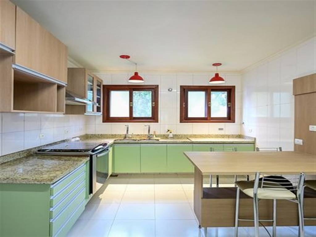 Casa com 3 quartos e 200 m² em Vila Guilhermina, Praia Grande