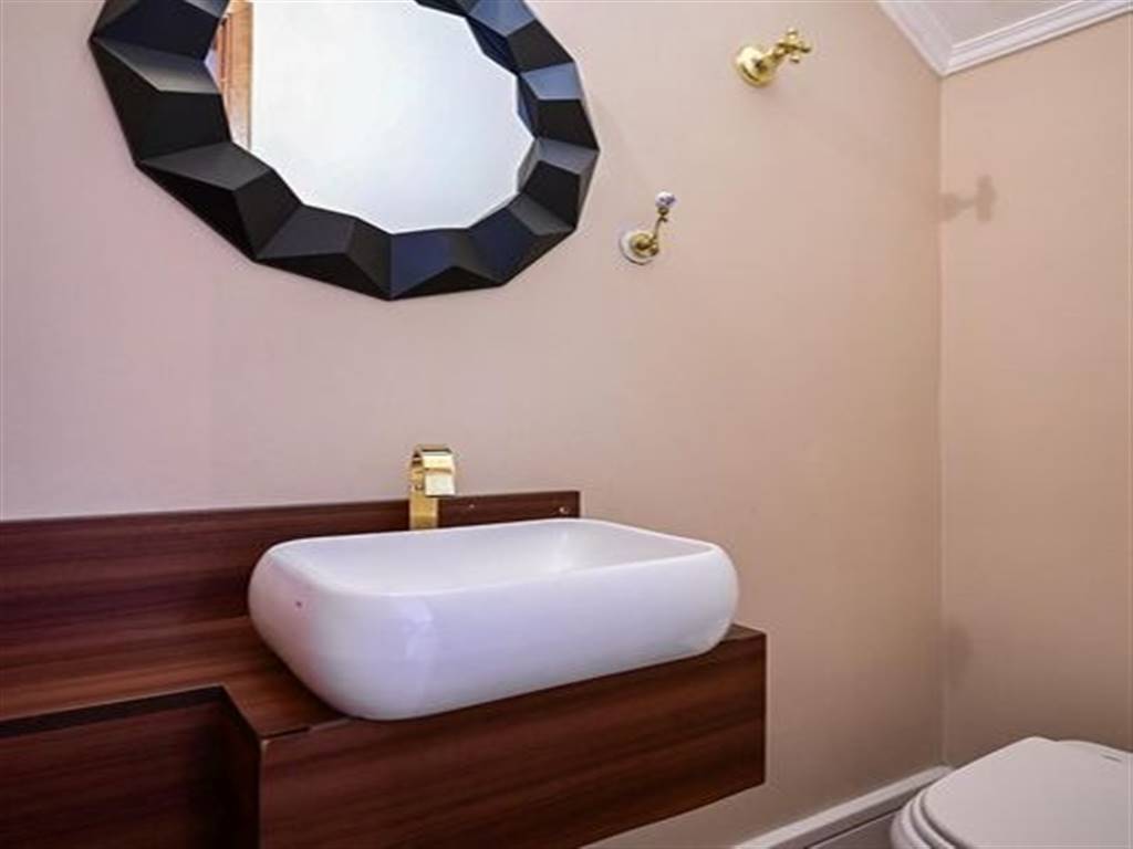 Casa com 3 quartos e 200 m² em Vila Guilhermina, Praia Grande