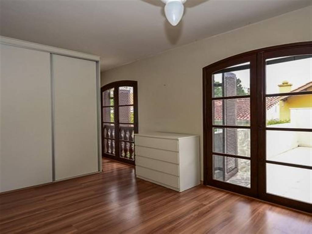 Casa com 3 quartos e 200 m² em Vila Guilhermina, Praia Grande
