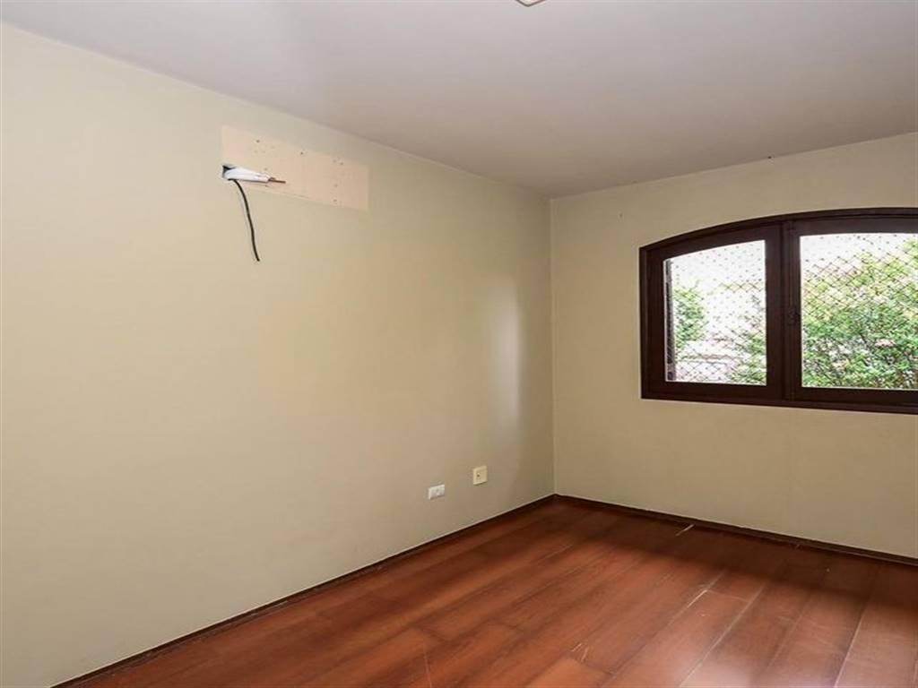 Casa com 3 quartos e 200 m² em Vila Guilhermina, Praia Grande