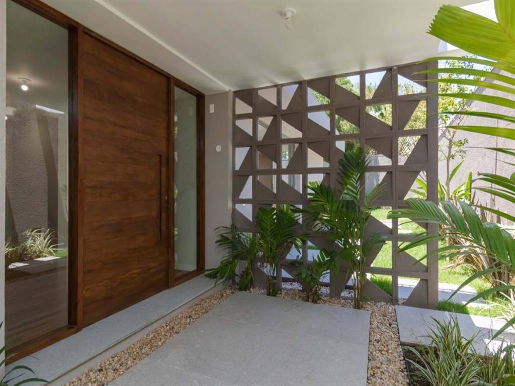 Casa com 5 quartos e 371 m² em Vila Guilhermina, Praia Grande