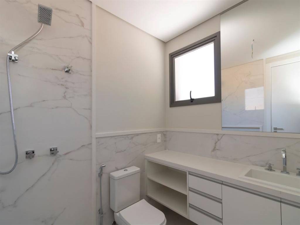 Casa com 5 quartos e 371 m² em Vila Guilhermina, Praia Grande