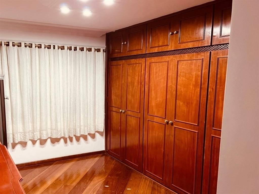 Apartamento com 3 quartos e 260 m² em Vila Guilhermina, Praia Grande