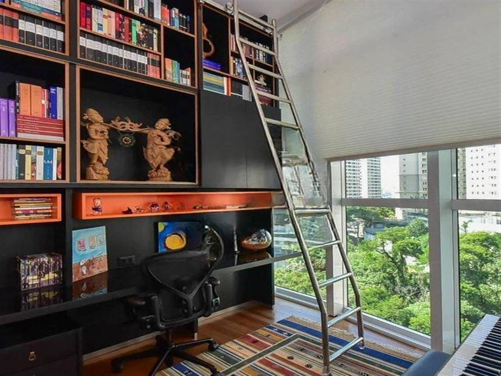 Apartamento com 3 quartos e 210 m² em Vila Guilhermina, Praia Grande