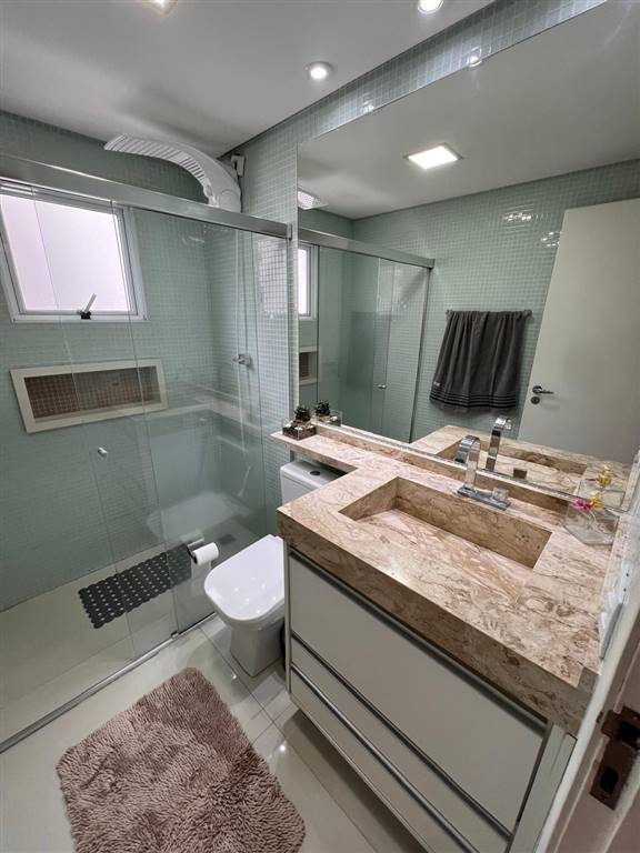 Apartamento com 2 quartos e 80 m² em Vila Guilhermina, Praia Grande