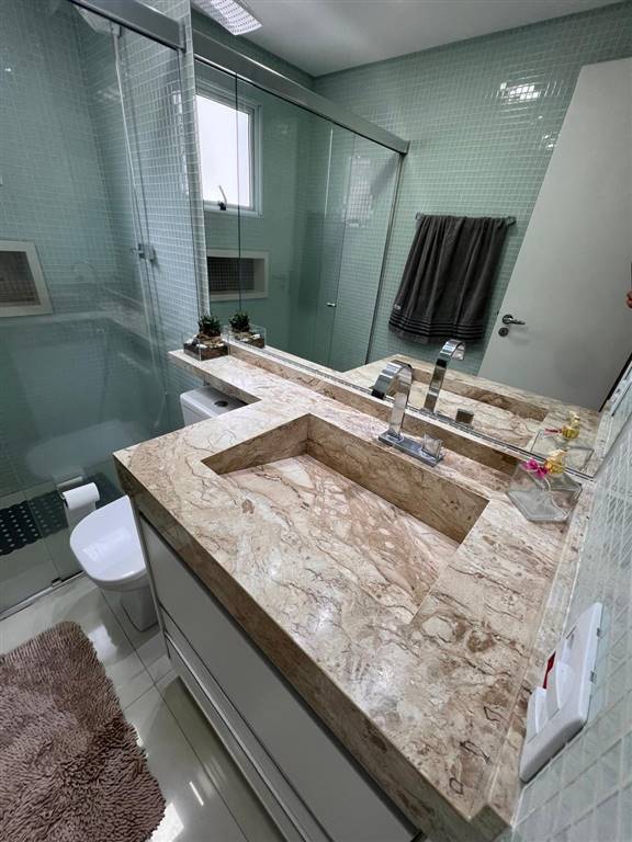 Apartamento com 2 quartos e 80 m² em Vila Guilhermina, Praia Grande