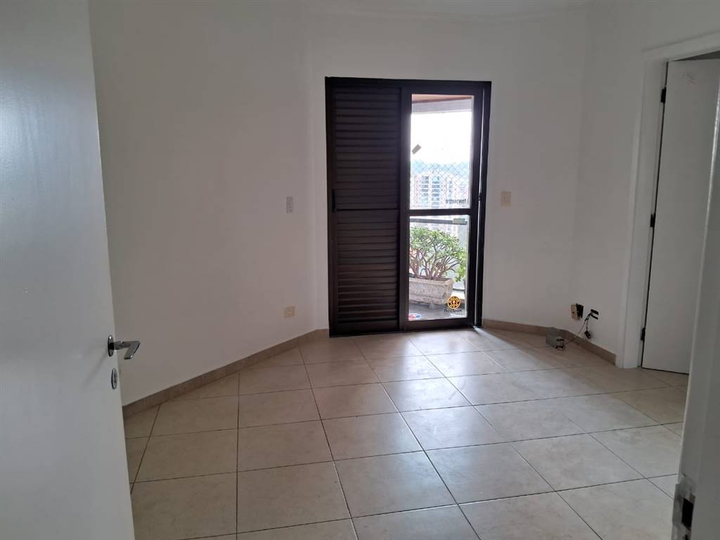 Apartamento com 4 quartos e 236 m² em Vila Guilhermina, Praia Grande