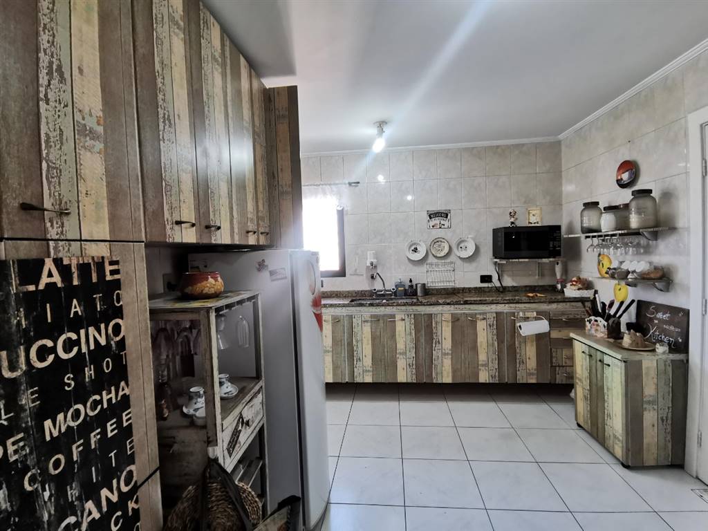 Apartamento com 3 quartos e 132 m² em Vila Guilhermina, Praia Grande