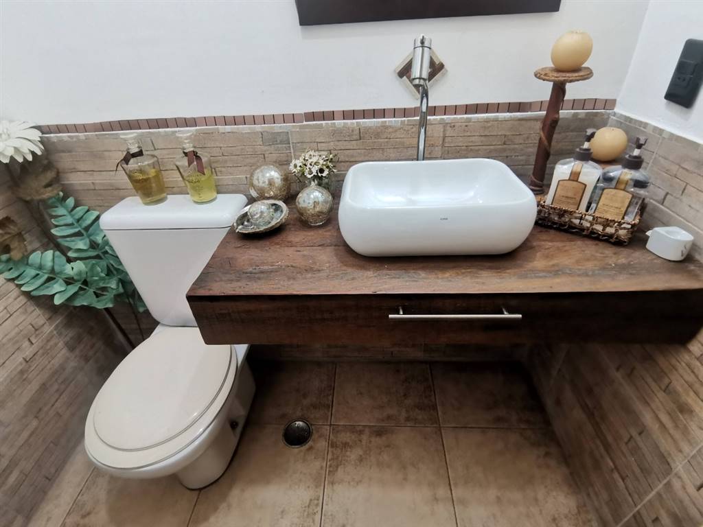 Apartamento com 3 quartos e 132 m² em Vila Guilhermina, Praia Grande