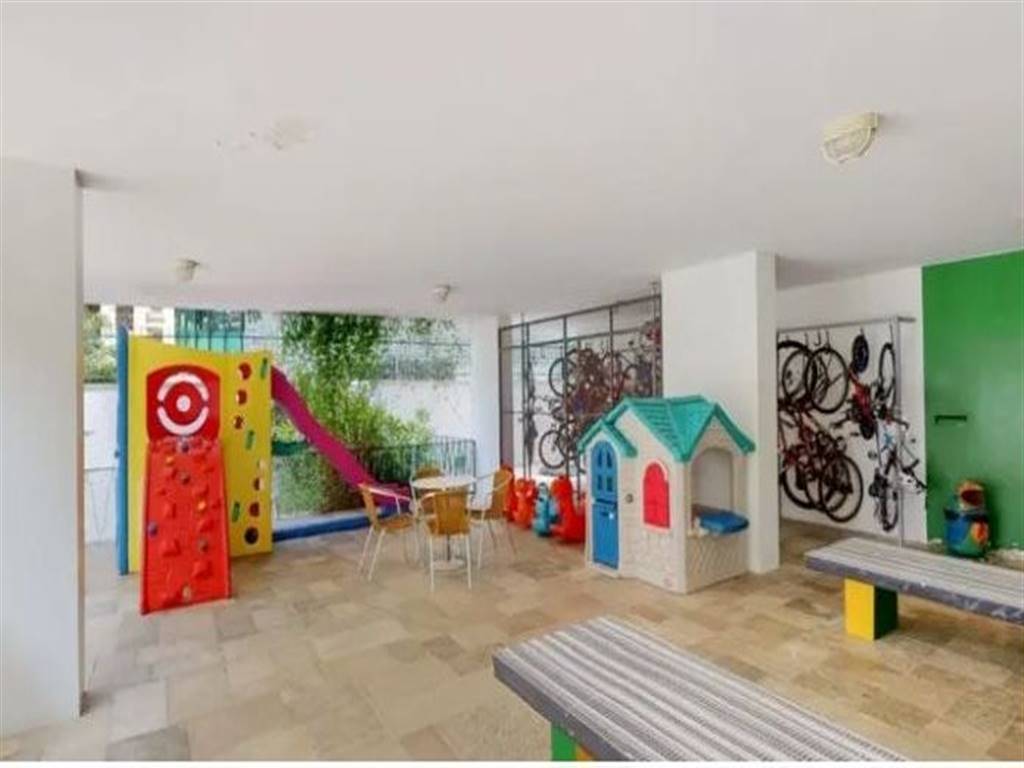 Apartamento com 2 quartos e 98 m² em Vila Guilhermina, Praia Grande