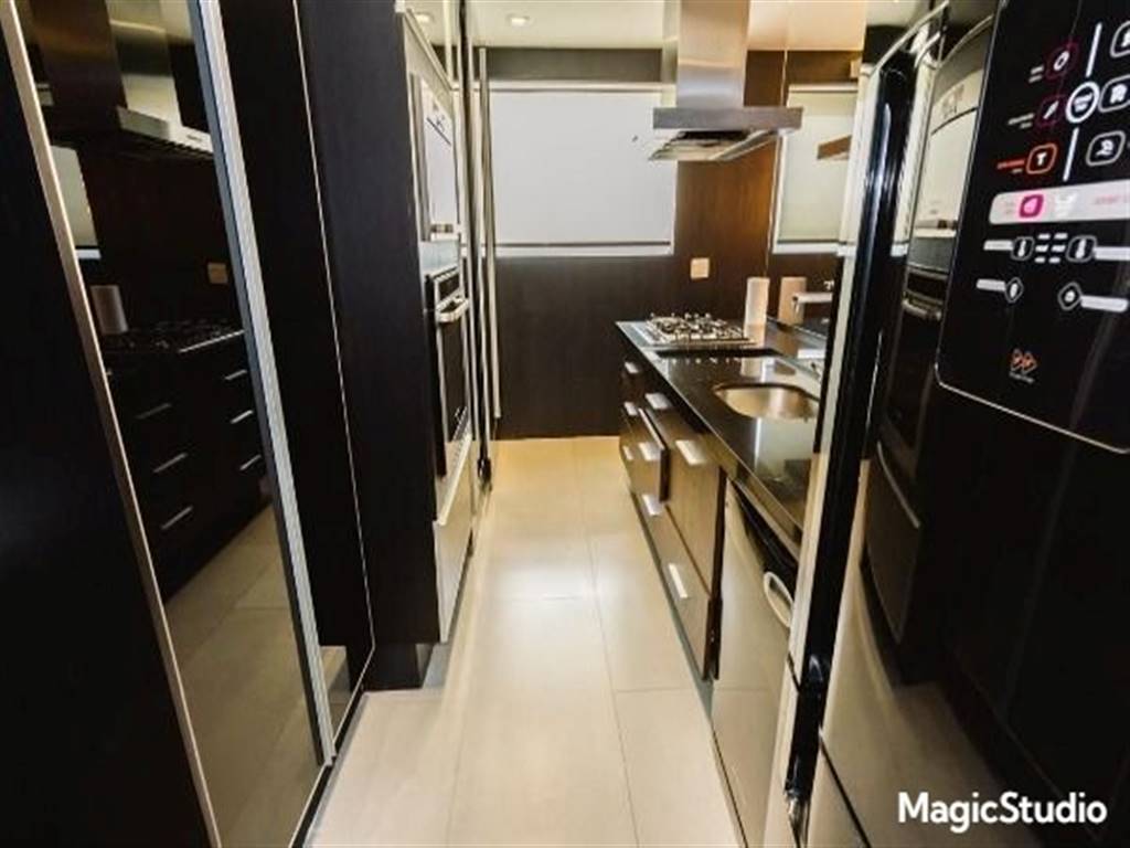 Apartamento com 2 quartos e 200 m² em Vila Guilhermina, Praia Grande