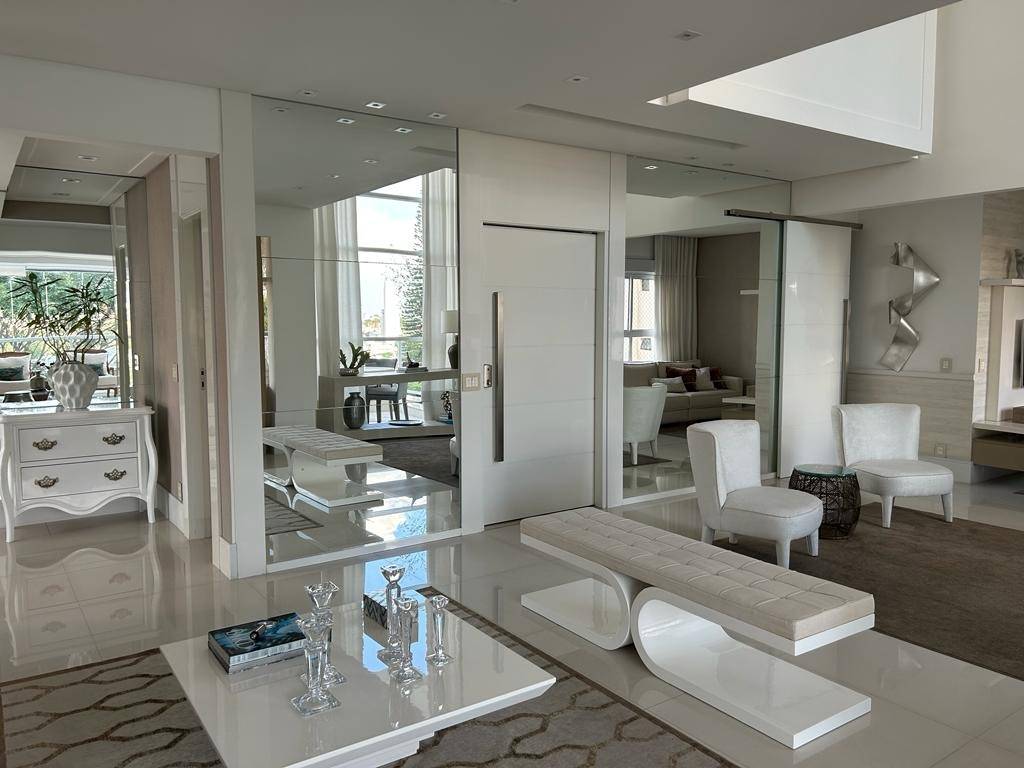 Apartamento com 3 quartos e 236 m² em Vila Guilhermina, Praia Grande