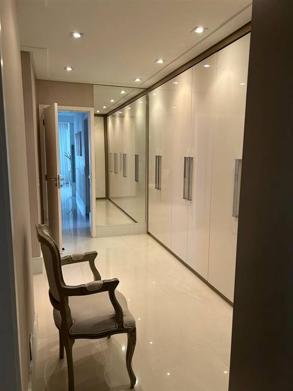 Apartamento com 3 quartos e 236 m² em Vila Guilhermina, Praia Grande