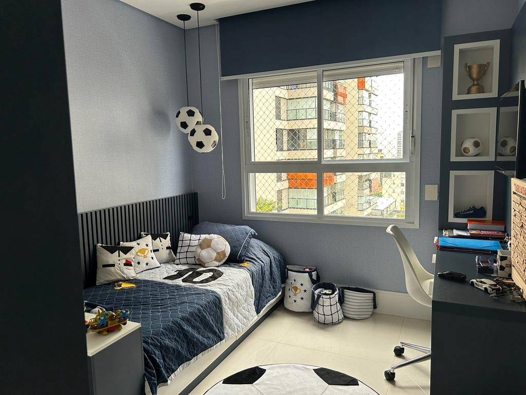 Apartamento com 3 quartos e 236 m² em Vila Guilhermina, Praia Grande