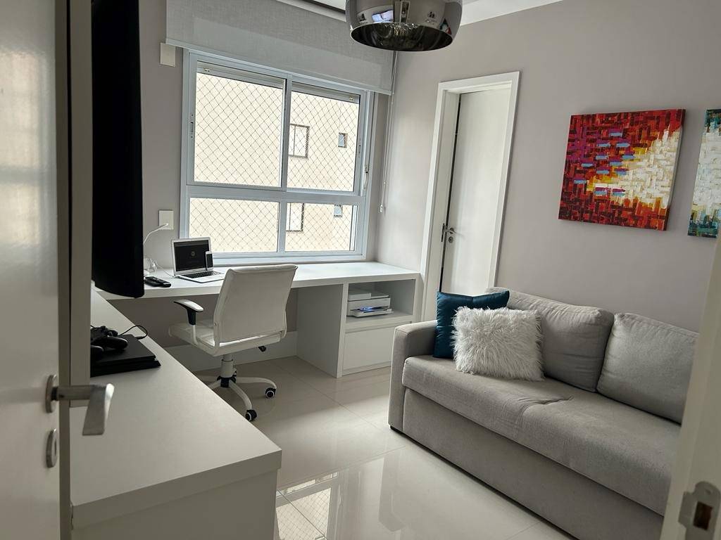 Apartamento com 3 quartos e 236 m² em Vila Guilhermina, Praia Grande