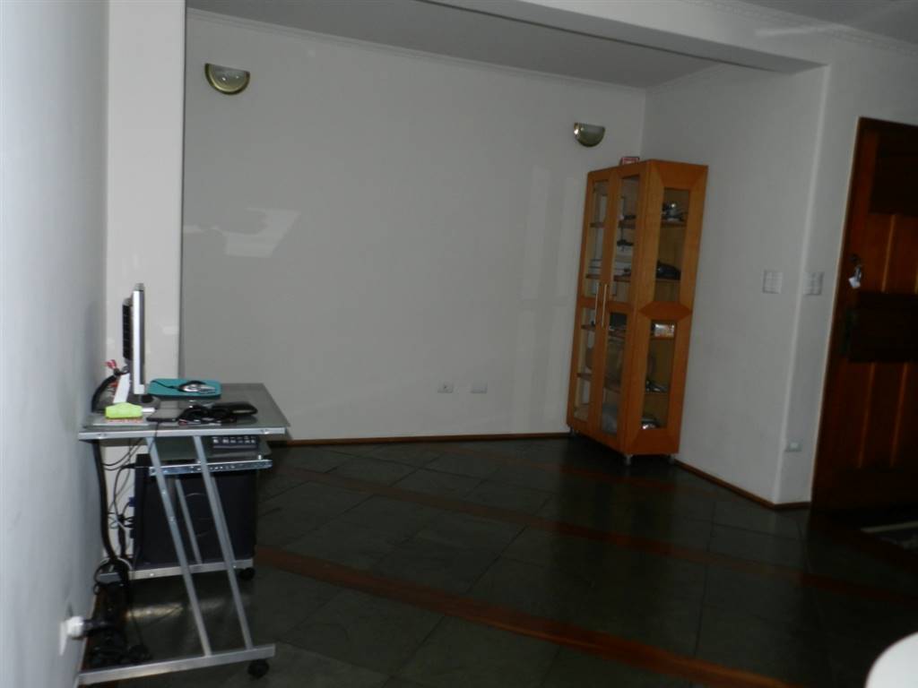 Casa com 5 quartos e 240 m² em Vila Guilhermina, Praia Grande