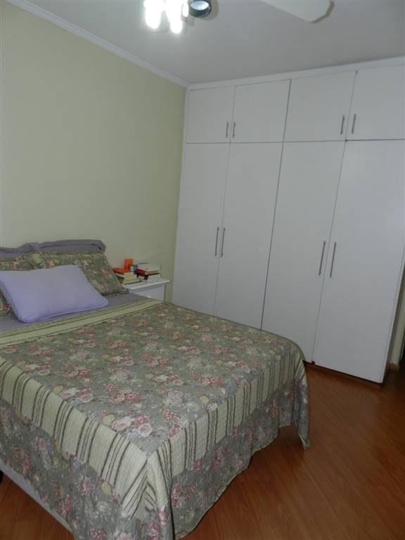 Casa com 5 quartos e 240 m² em Vila Guilhermina, Praia Grande