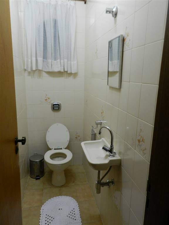 Casa com 5 quartos e 240 m² em Vila Guilhermina, Praia Grande