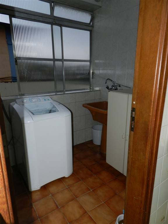 Casa com 5 quartos e 240 m² em Vila Guilhermina, Praia Grande